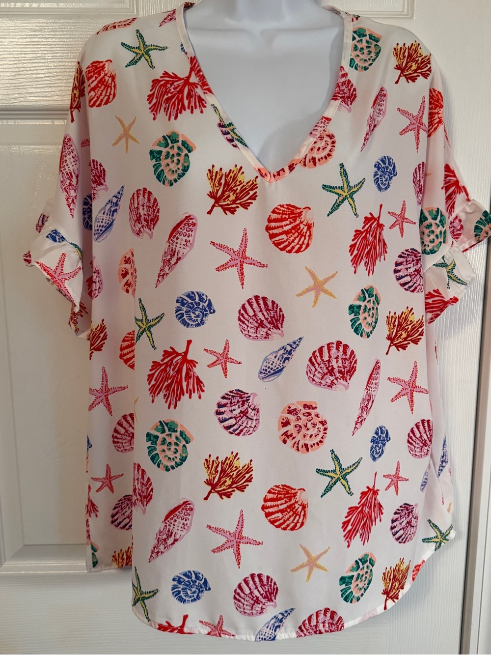 Womens Entro V Neck-line Large Top Sea Shell All Over Print Ivory /White Coastal